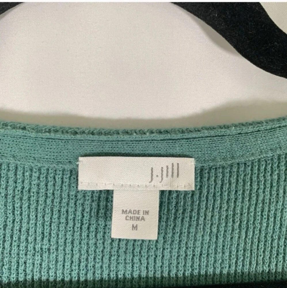 J. Jill Sea Green Round Neck Sweater Sz M EUC - Picture 2 of 9